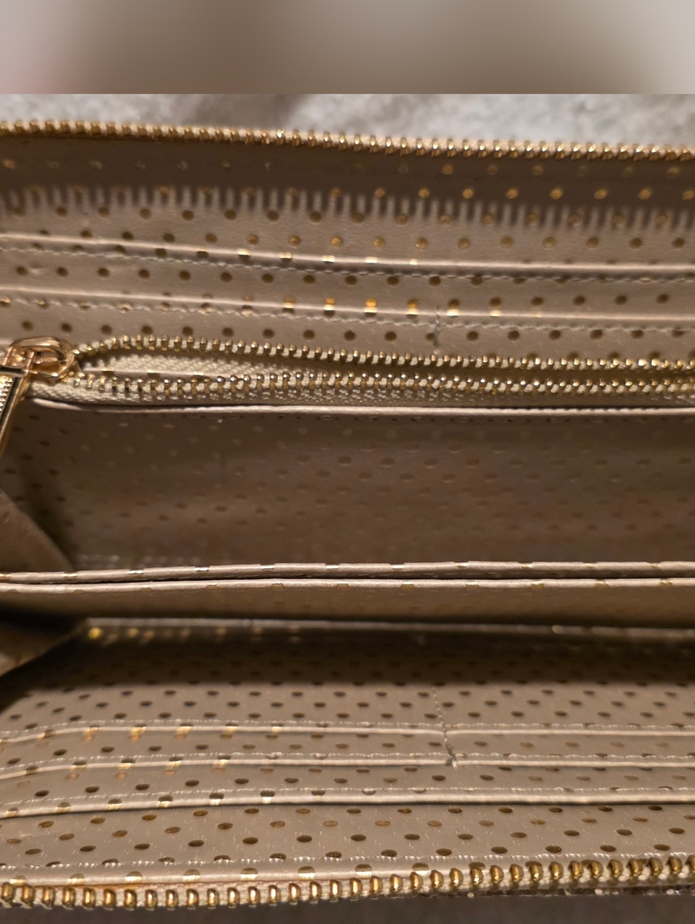 NEW with Brand Tag - Deux Lax Glitter Zip Wallet - Smooth When Opening Zipper - Picture 4 of 7